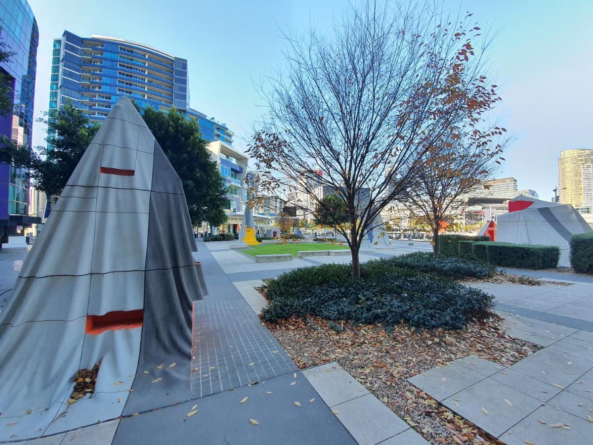 Harbour Escape Apartments Docklands Melbourne Exterior photo